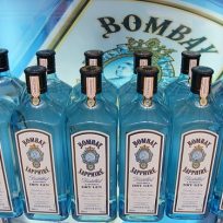 Gin - Bombay Sapphire - jeden z nejkvalitnějších dry ginů