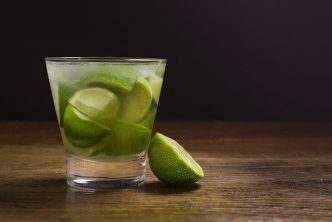 caipirinha koktejl