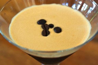 Koktejl espresso martini