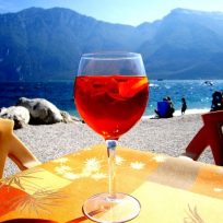 Prosecco je tradiční součástí oblíbeného míchaného drinku Aperol Spritz