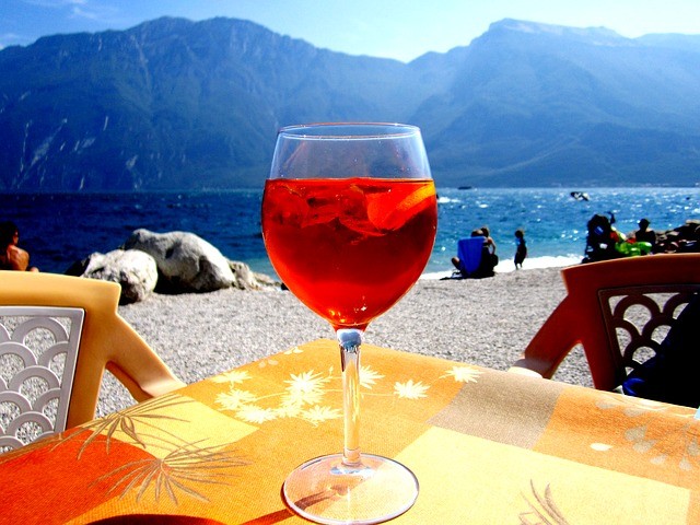 Letní drink Aperol Spritz