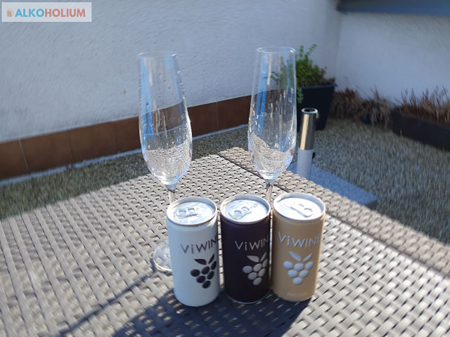 víno v plechovce ViWine