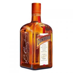 Web-Cointreau-Photo-4 Cointreau-Photo-Bottle_Packshot_Angle