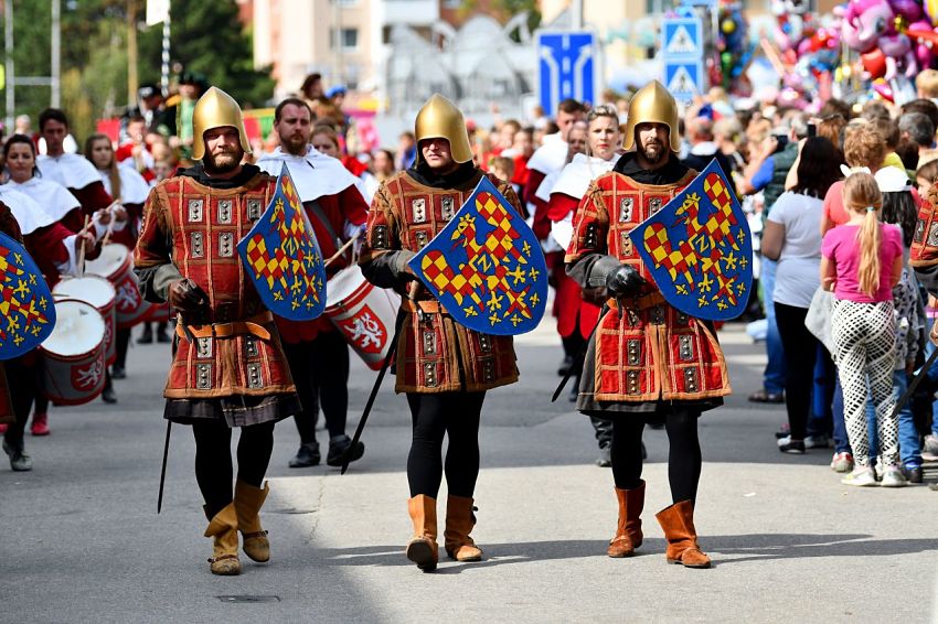 Průvod znojemského vinobraní