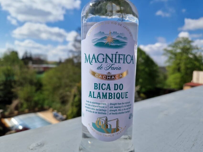 Magnífica Cachaca Bica do Alambique - etiketa